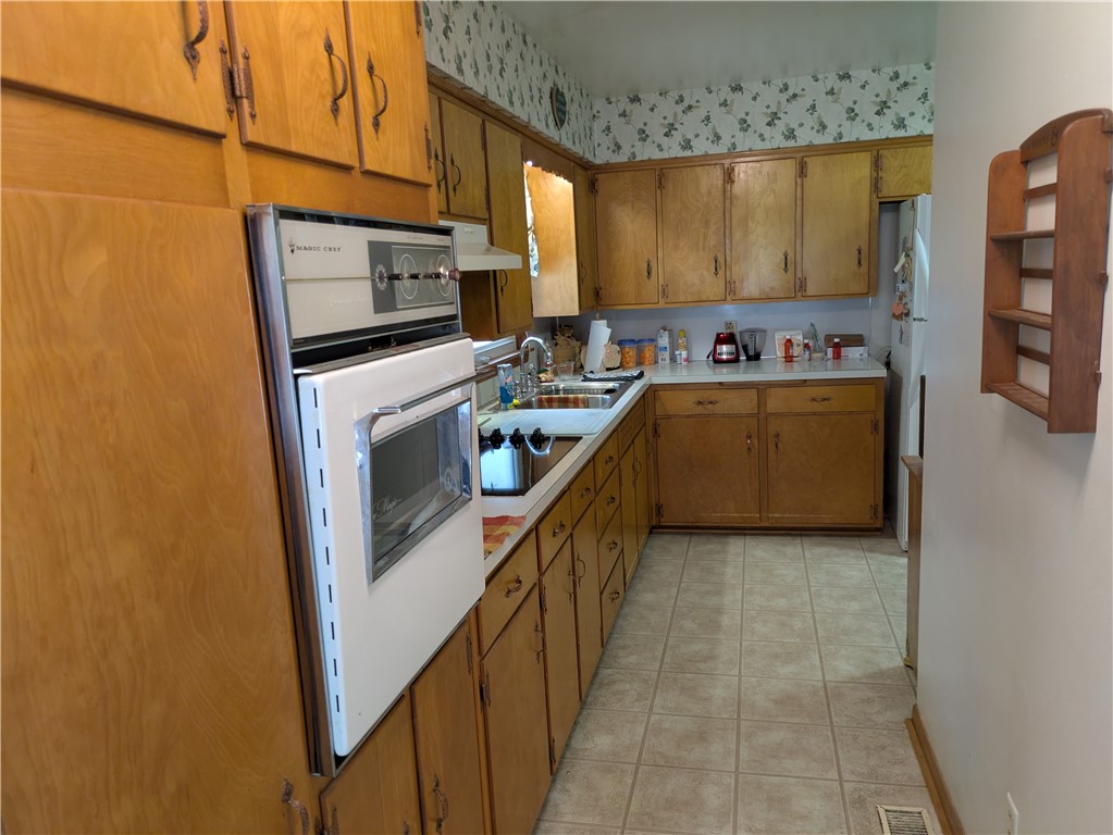 409 East Adams Street Paris, IL 61944 - Photo 10 of 13