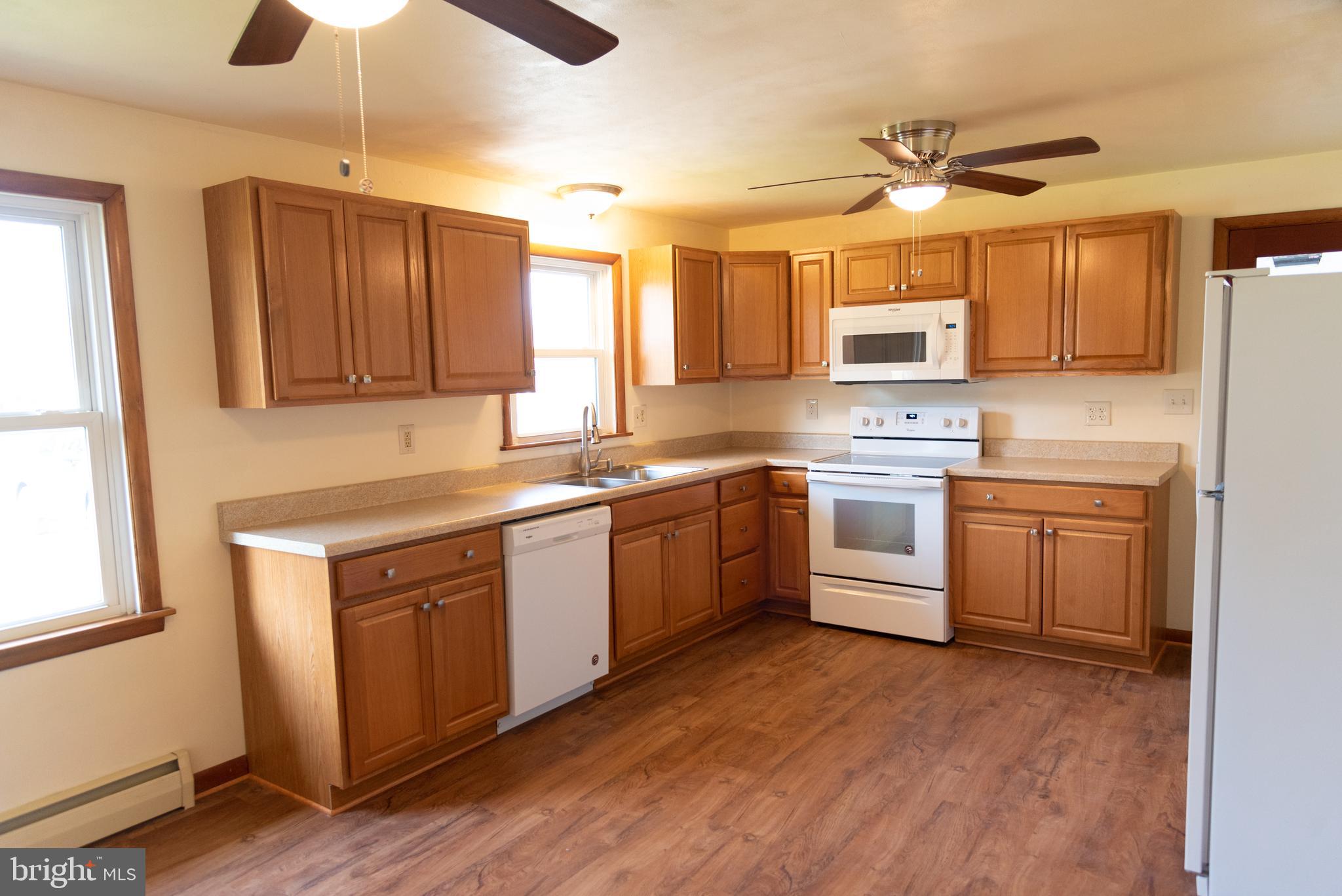 3312 Grandview Road Hanover, PA 17331 - Photo 10 of 36 Eat-in kitchen