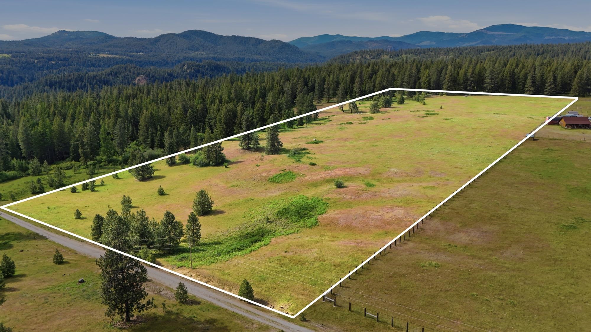 682 Henry Road Elk, WA 99009 - Photo 2 of 21