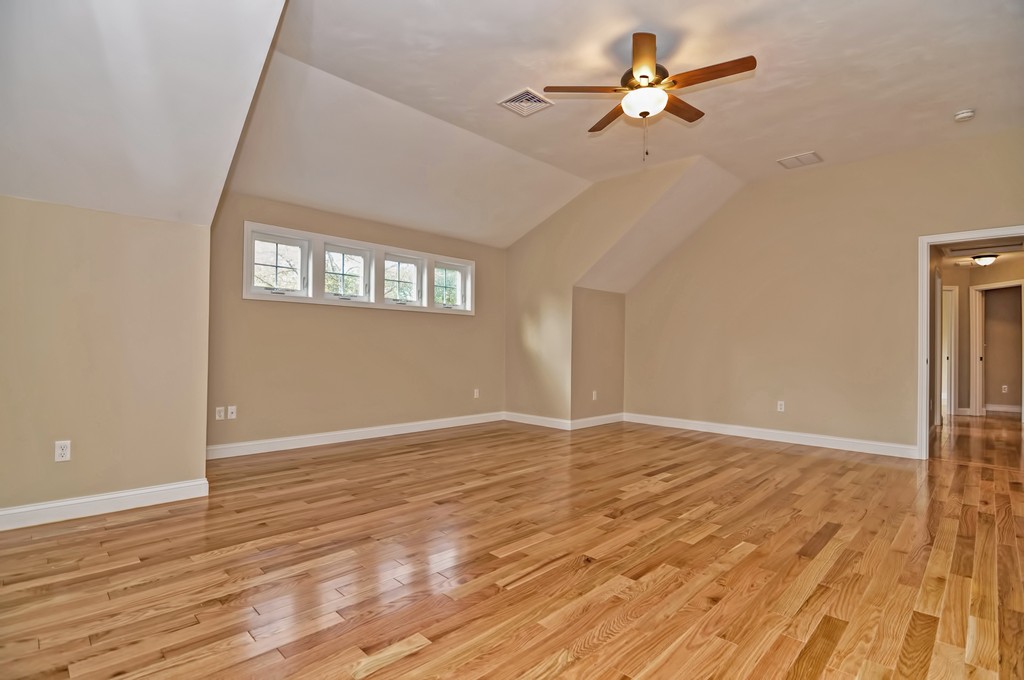 17 Three Lots Road Uxbridge, MA 01569 - Photo 12 of 18 Gallery Image 12
