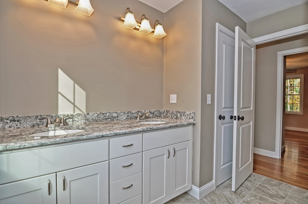 17 Three Lots Road Uxbridge, MA 01569 - Photo 14 of 18 Gallery Image 14