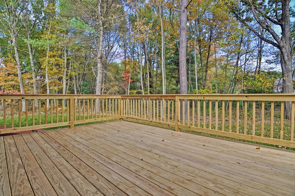 17 Three Lots Road Uxbridge, MA 01569 - Photo 4 of 18 Gallery Image 4