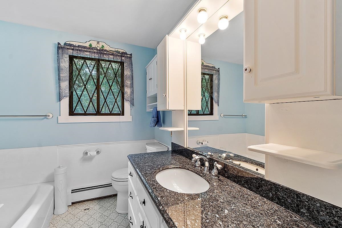 32 Summit Drive Atkinson, NH 03811 - Photo 22 of 40