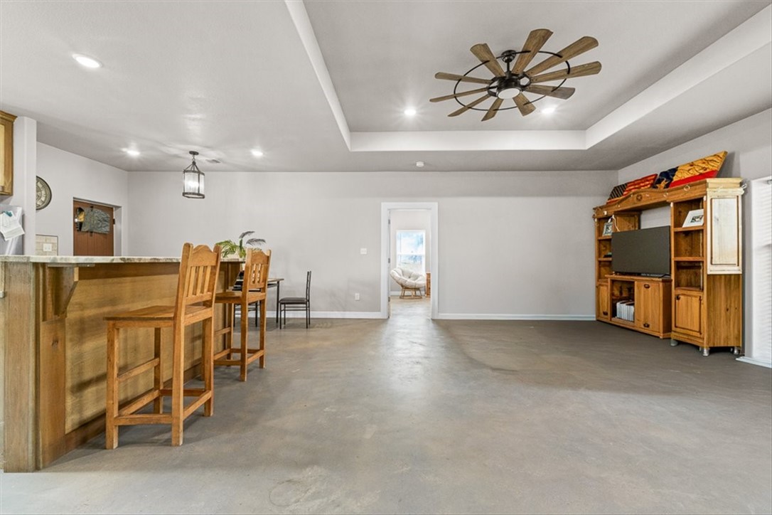 207 South Charles Street George West, TX 78022 - Photo 7 of 24