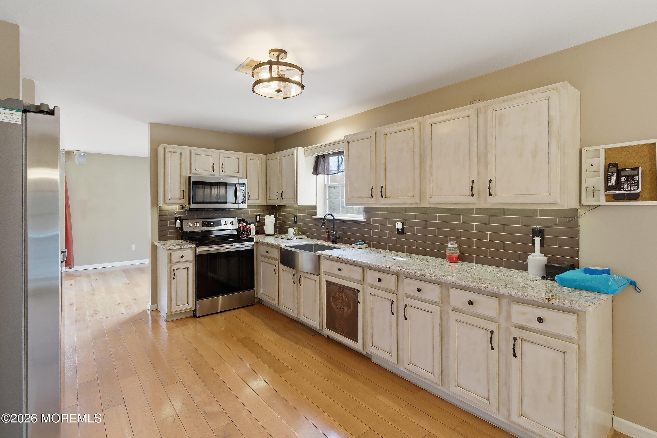 215 Bennetts Mills Road Jackson, NJ 08527 - Photo 7 of 38 11-Kitchen 1B