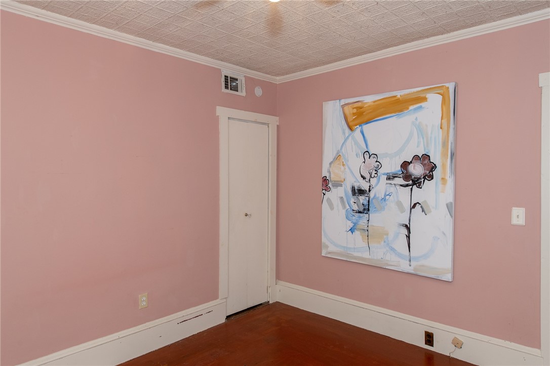7 Union Street Warren, RI 02885 - Photo 9 of 23 1st floor bedroom