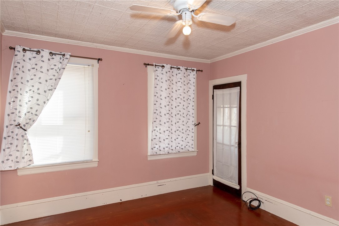 7 Union Street Warren, RI 02885 - Photo 10 of 23 1st floor bedroom