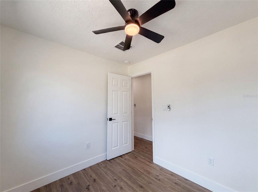561 Yale Road Venice, FL 34293 - Photo 11 of 22
