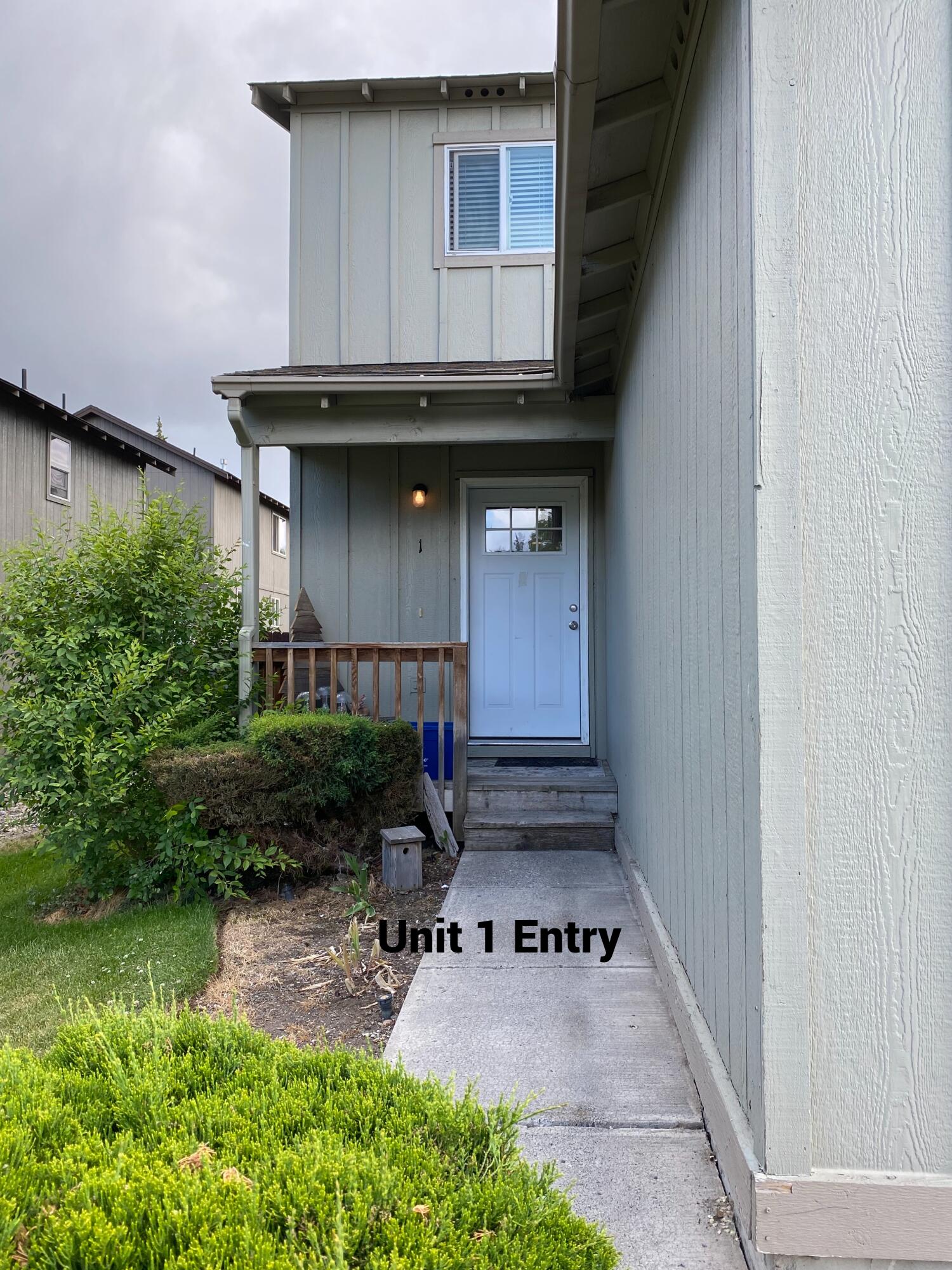 1114 Northeast Kayak Loop Bend, OR 97701 - Photo 12 of 28 Unit 1 Entry 1-1