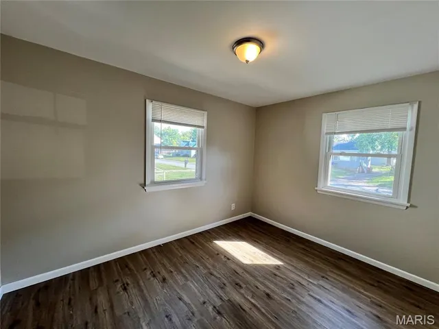 $1,400 | 1219 Walker Avenue, St. Louis, MO 63138