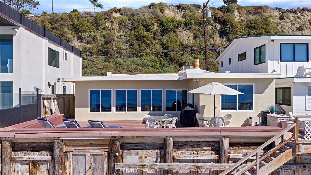 35711 Beach Road Dana Point, CA 92624 - Photo 44 of 47 a view of a cafe with sitting area