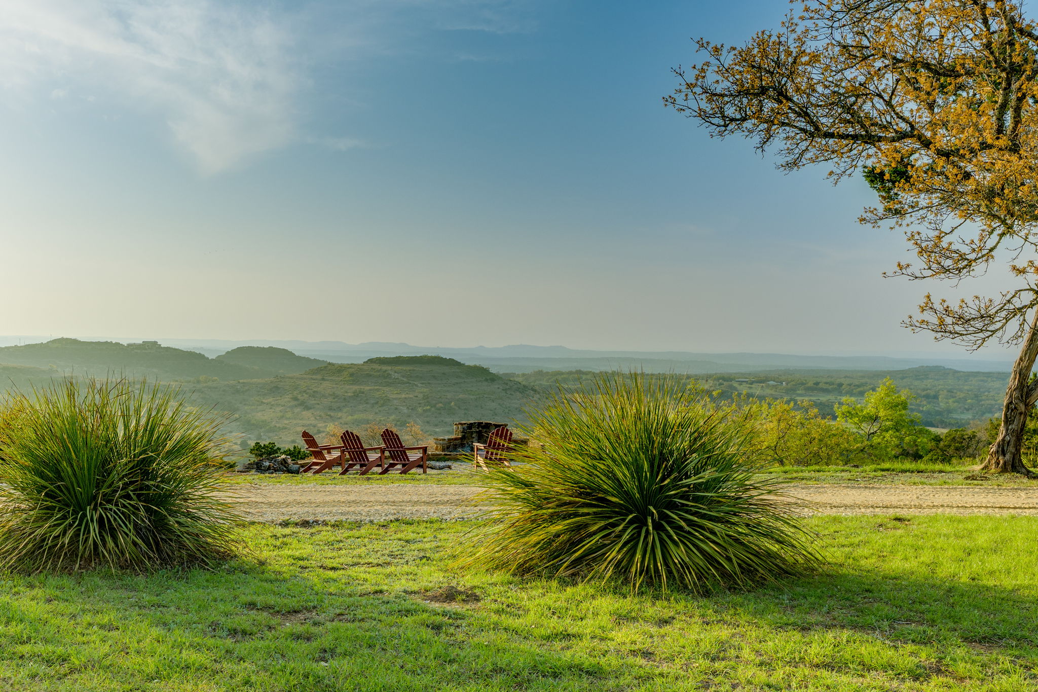 a view of a swimming pool and lake view