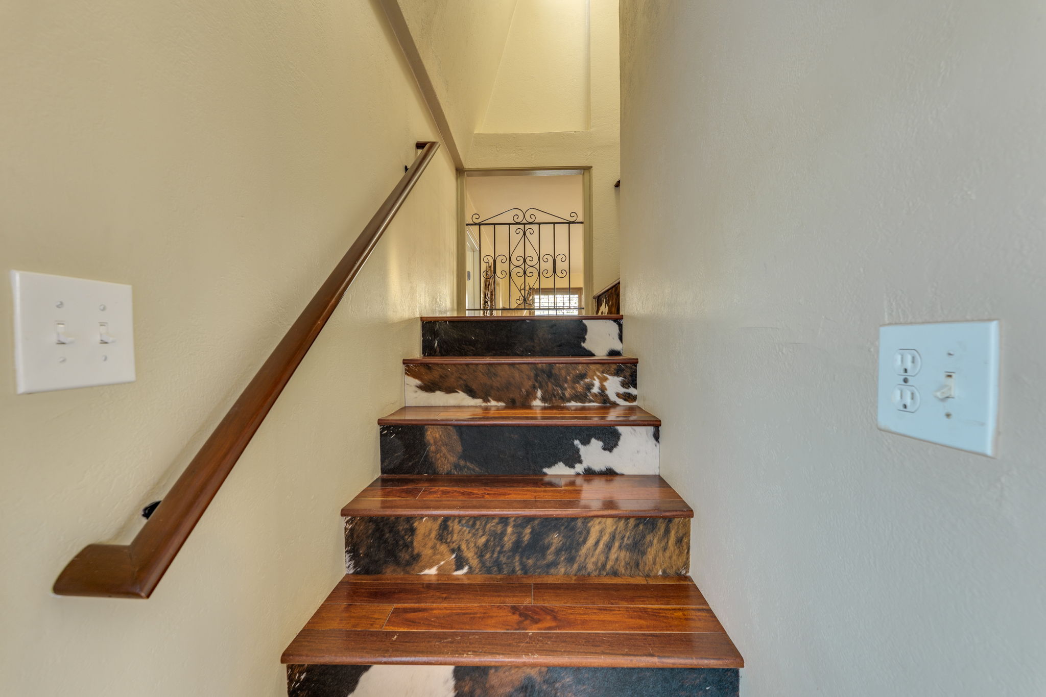 281 Kloster Lane Blanco, TX 78606 - Photo 20 of 40 a view of entryway