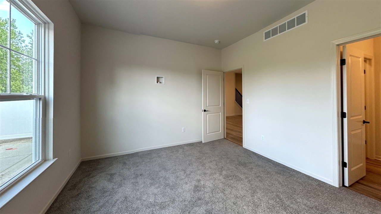 4262 Plum Village Circle, Unit 41 Monroe, MI 48161 - Photo 13 of 25