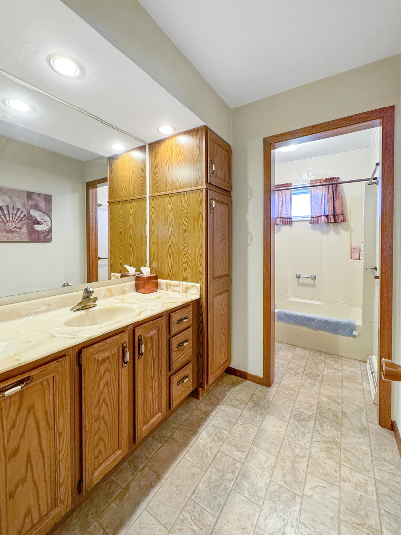 225 South Bunker Hill Road German Valley, IL 61039 - Photo 17 of 24 Gallery Image 17
