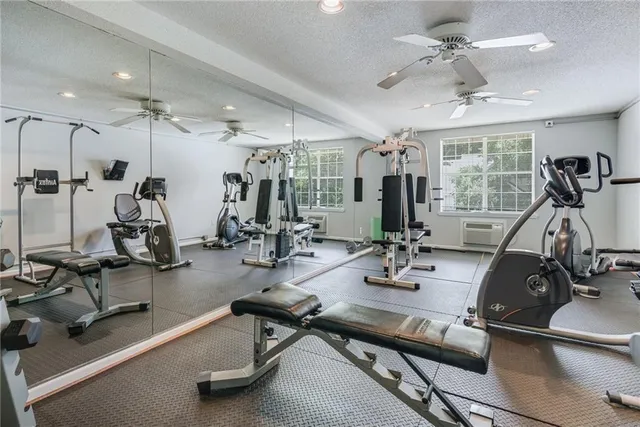 $2,100 | 3655 Habersham Road Northeast, Atlanta, GA 30305