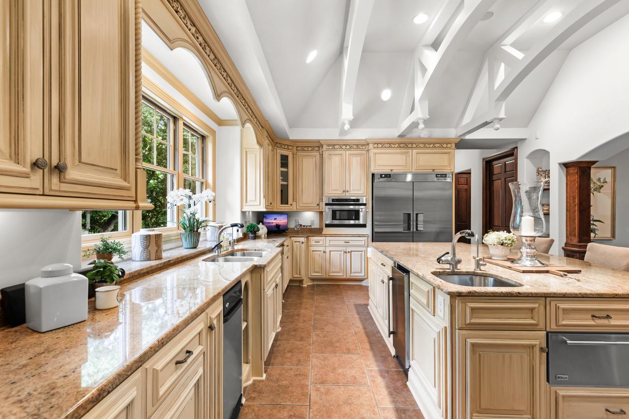 9991 Dell Road Eden Prairie, MN 55347 - Photo 8 of 99 Gallery Image 8
