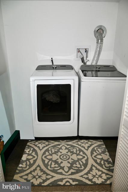 107 Robin Lane Voorhees, NJ 08043 - Photo 27 of 27 a room with a stove