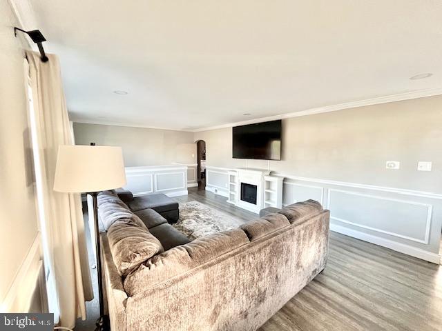 107 Robin Lane Voorhees, NJ 08043 - Photo 4 of 27 a living room with furniture and a flat screen tv