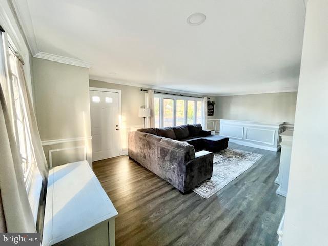 107 Robin Lane Voorhees, NJ 08043 - Photo 5 of 27 a living room with furniture and a wooden floor