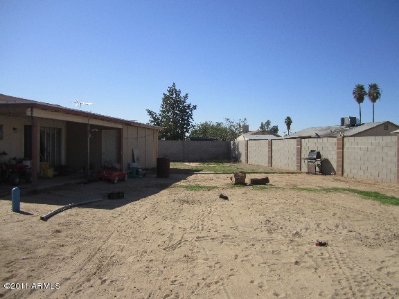 6932 West Merrell Street Phoenix, AZ 85033 - Photo 9 of 9 BACKYARD