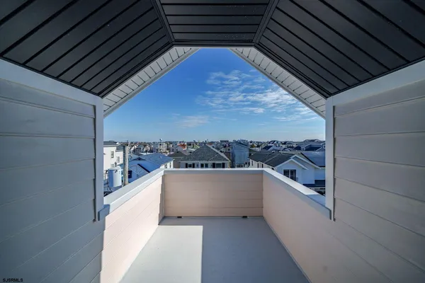 a view of house with outdoor space