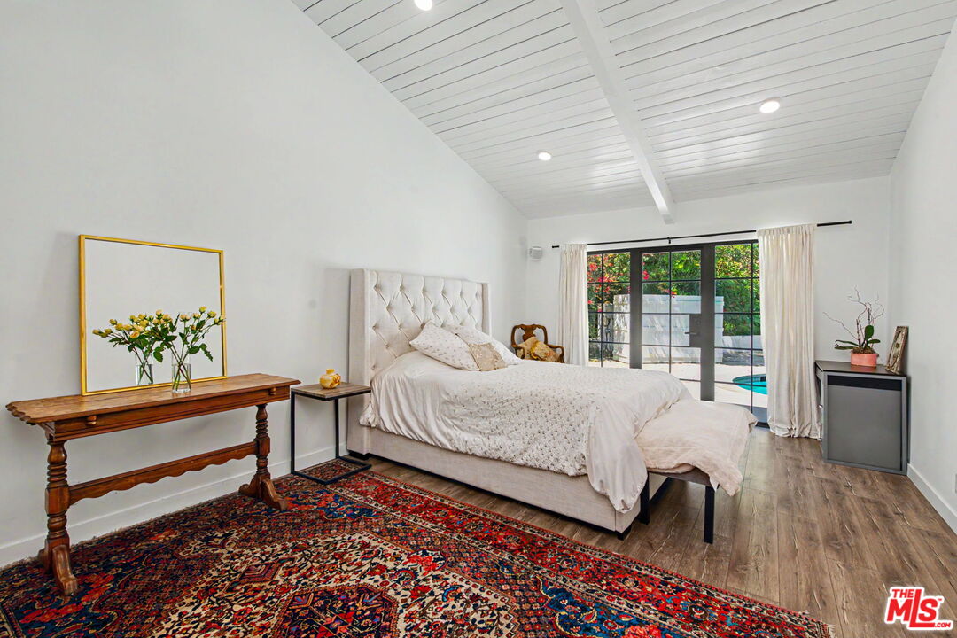 13019 Sky Valley Road Los Angeles, CA 90049 - Photo 31 of 49