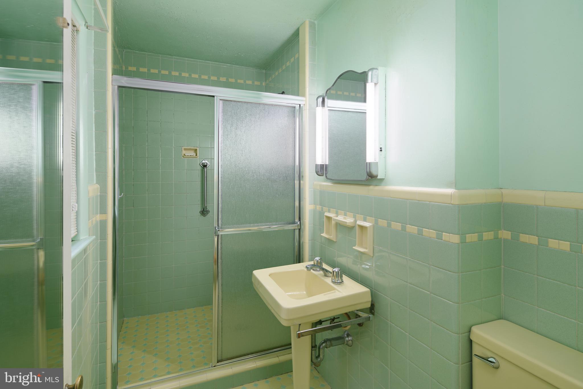 82 Mountainview Road Ewing, NJ 08628 - Photo 17 of 24