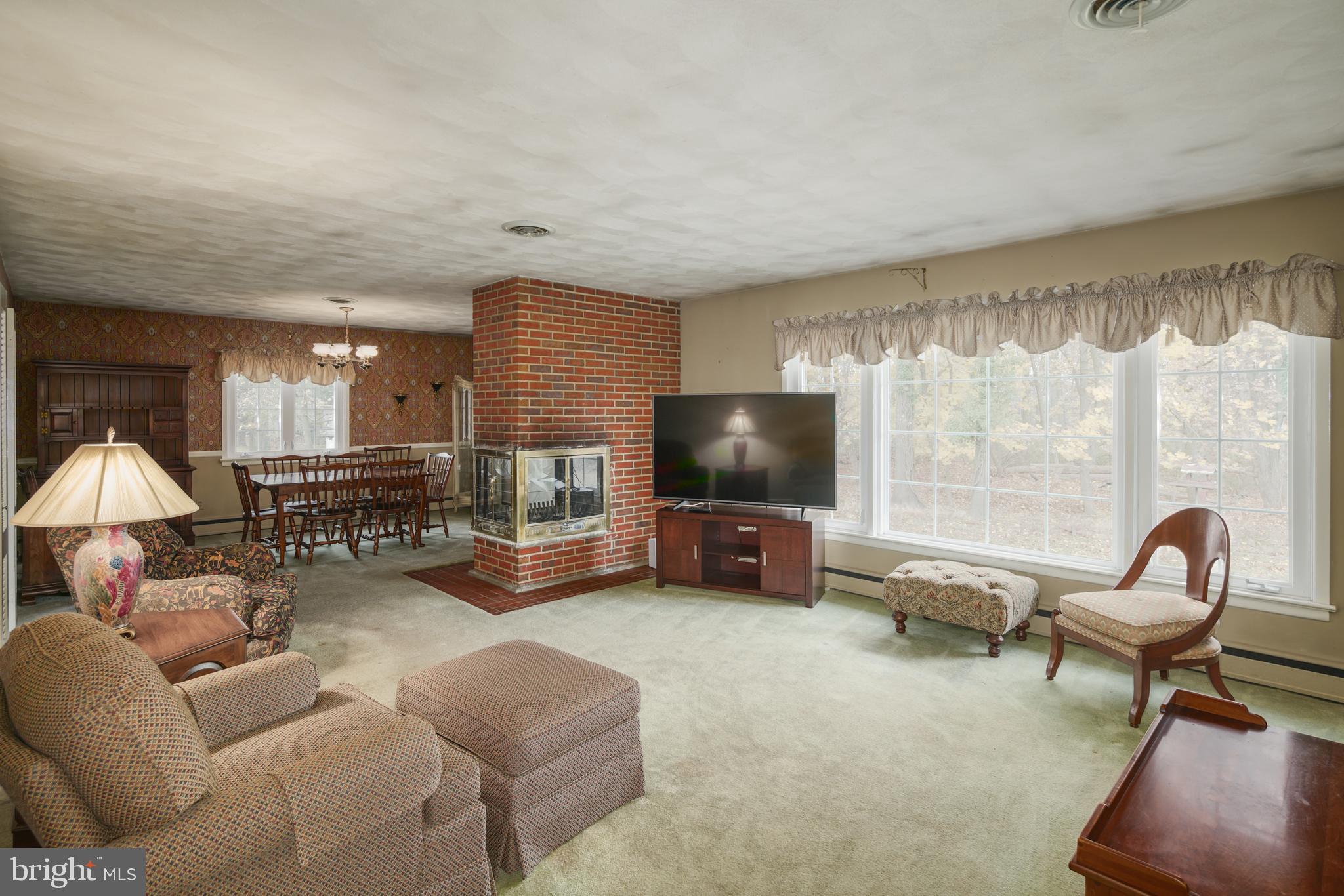 82 Mountainview Road Ewing, NJ 08628 - Photo 6 of 24