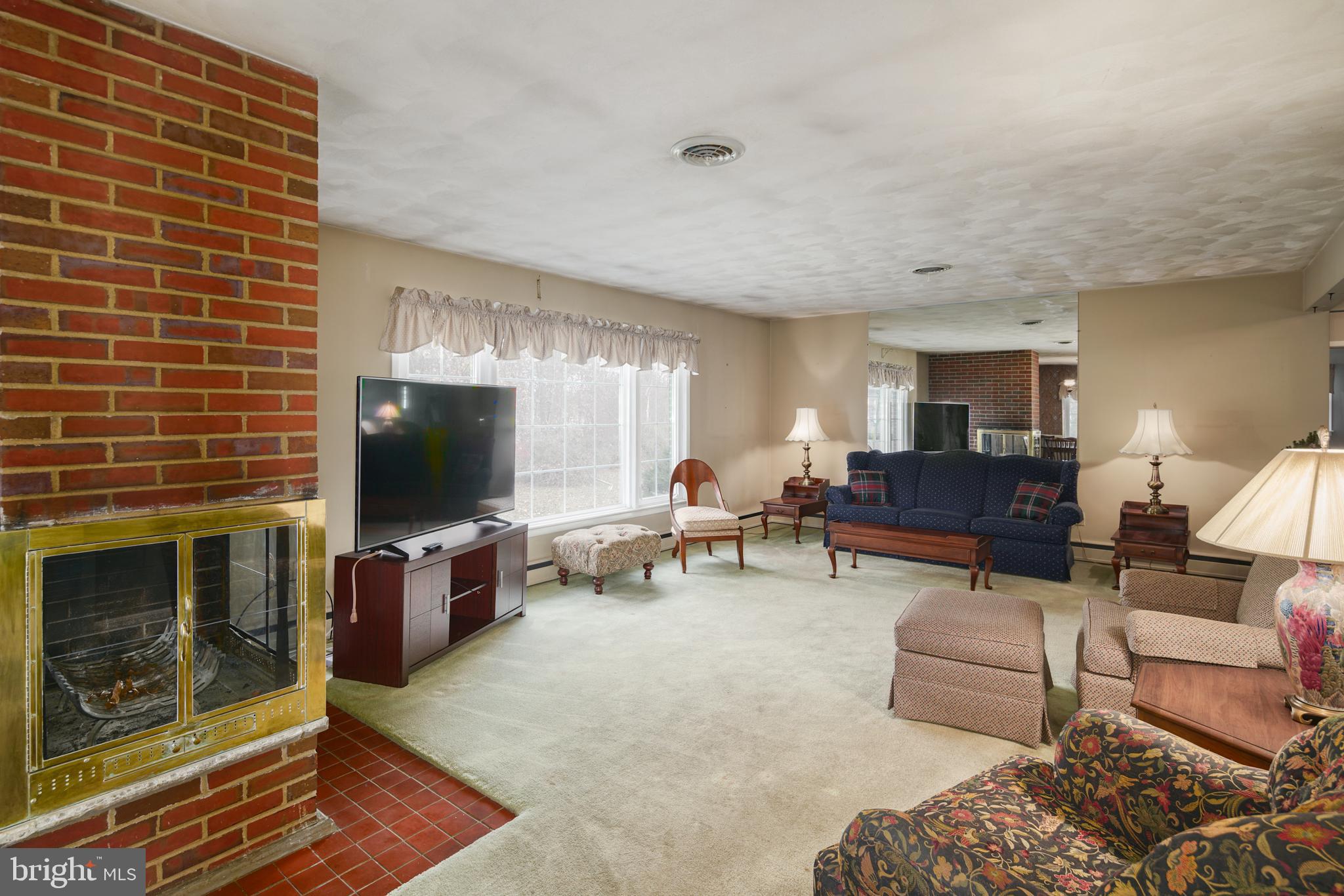 82 Mountainview Road Ewing, NJ 08628 - Photo 8 of 24