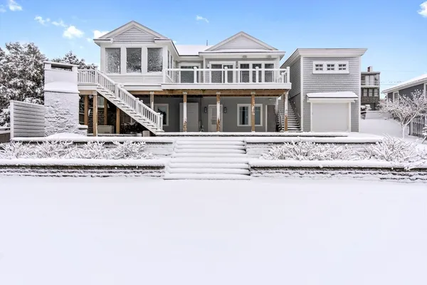 $1,999,999 | 33 Bayview Road, Ipswich, MA 01938