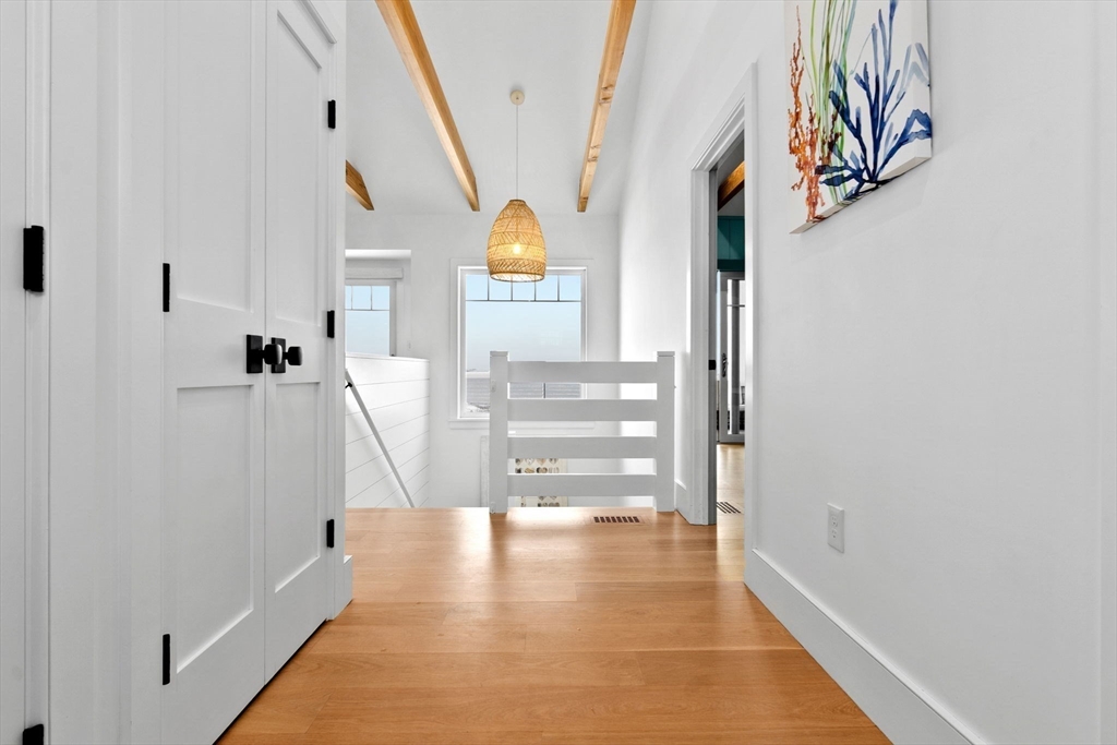 33 Bayview Road Ipswich, MA 01938 - Photo 3 of 42