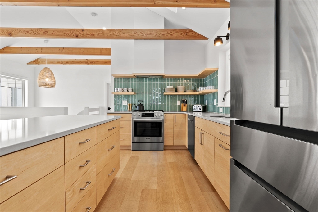 33 Bayview Road Ipswich, MA 01938 - Photo 5 of 42