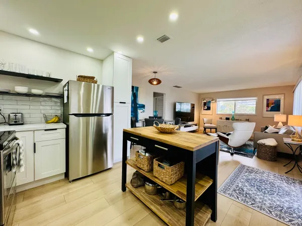 $2,900 | 3201 Northeast 29th Street, Unit 308, Fort Lauderdale, FL 33308