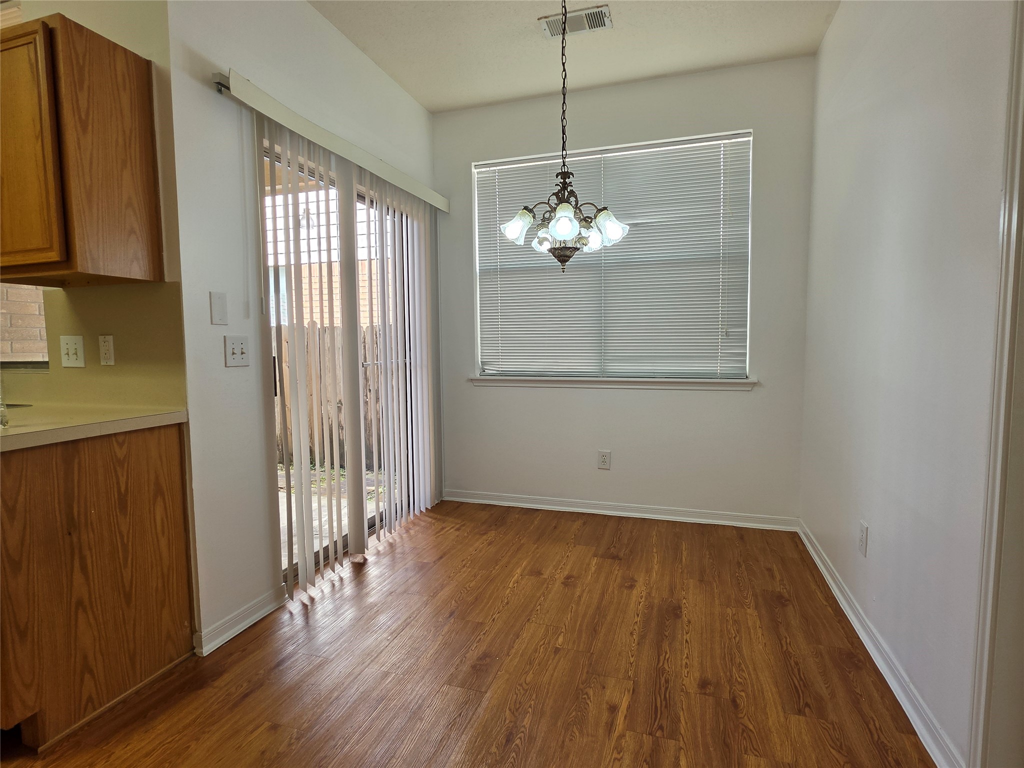 20018 Coyote Ridge Lane Katy, TX 77449 - Photo 5 of 13 Breakfast Area