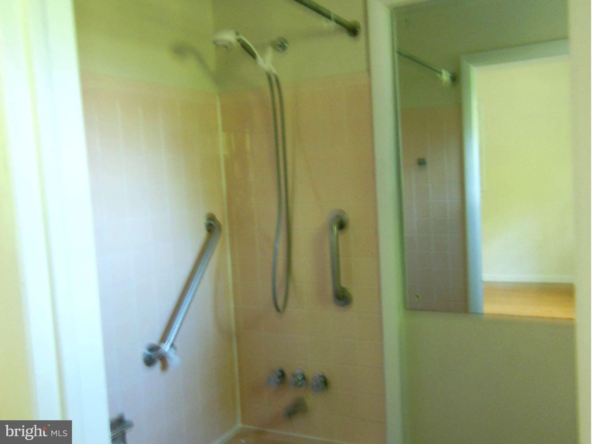 6506 Winnepeg Road Bethesda, MD 20817 - Photo 21 of 30 Bath Master