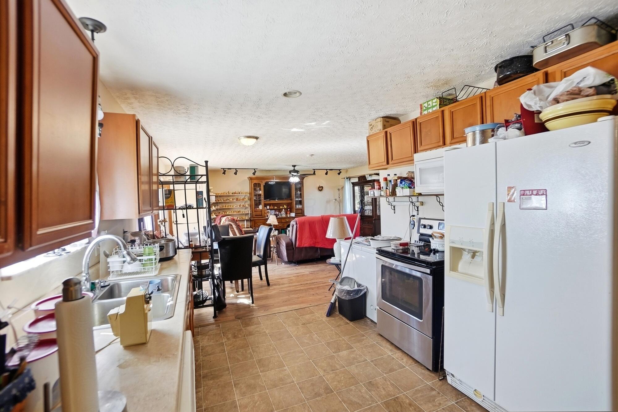 6567 Hall Road Galloway, OH 43119 - Photo 15 of 35
