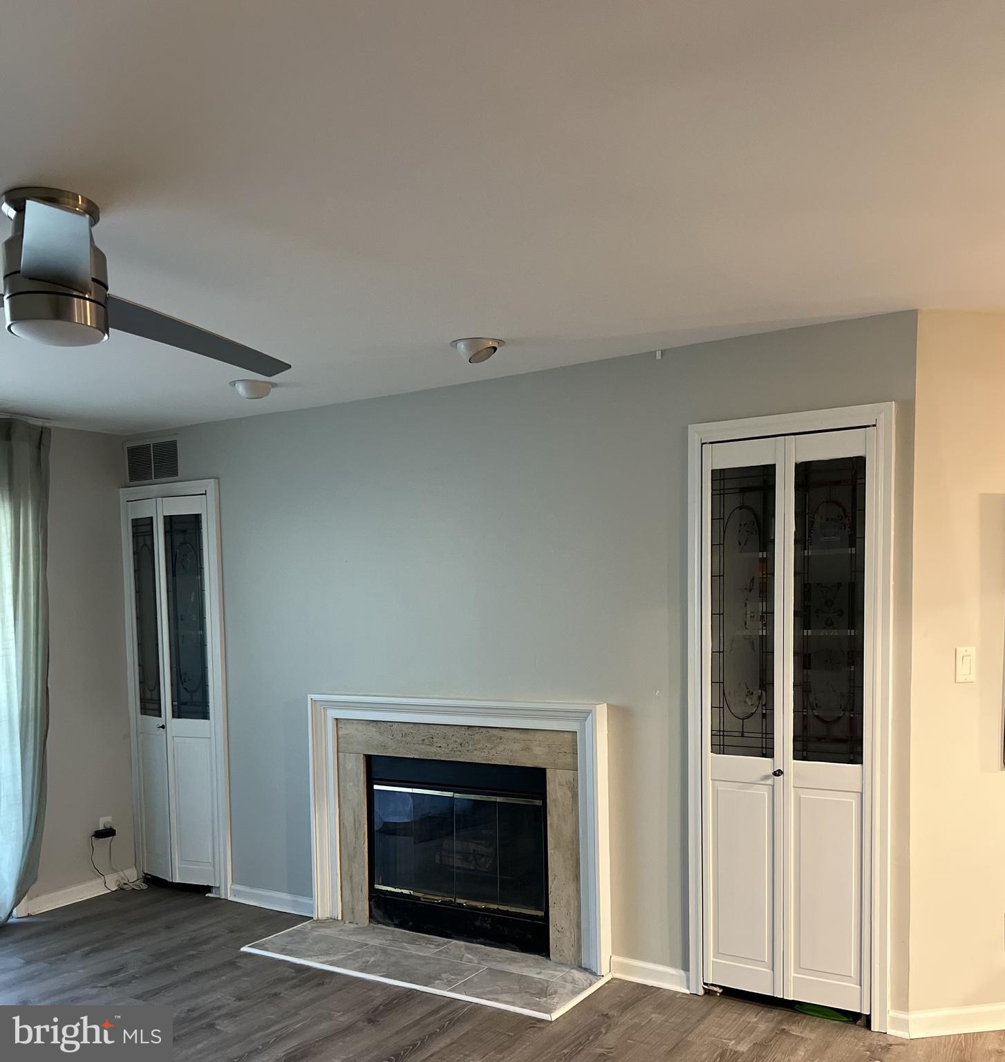 13703 Modrad Way, Unit 9B11 Silver Spring, MD 20904 - Photo 3 of 16 Fireplace