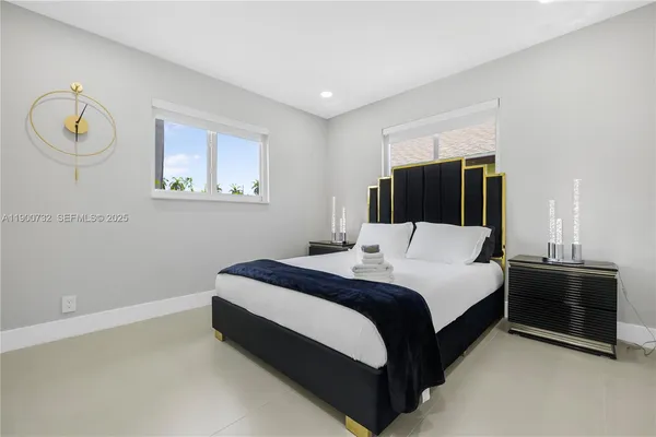 $8,500 | 1104 North 13th Terrace, Hollywood, FL 33019