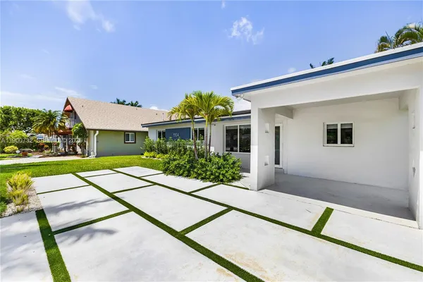 $8,500 | 1104 North 13th Terrace, Hollywood, FL 33019