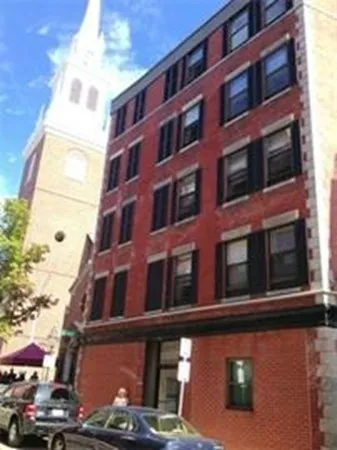 $2,000 | 181 Salem Street, Unit 7, Boston, MA 02113