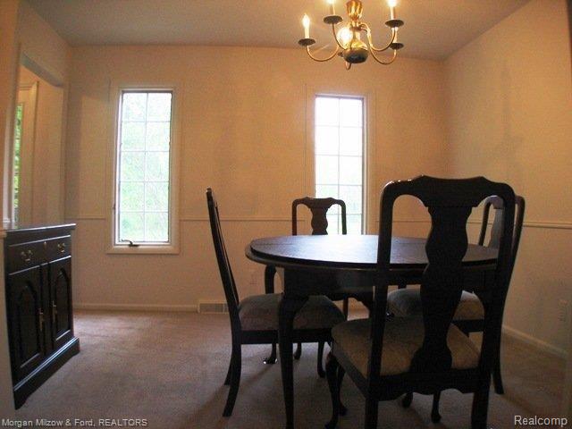 10040 Ellis Road Clarkston, MI 48348 - Photo 5 of 11 Formal Dining Room