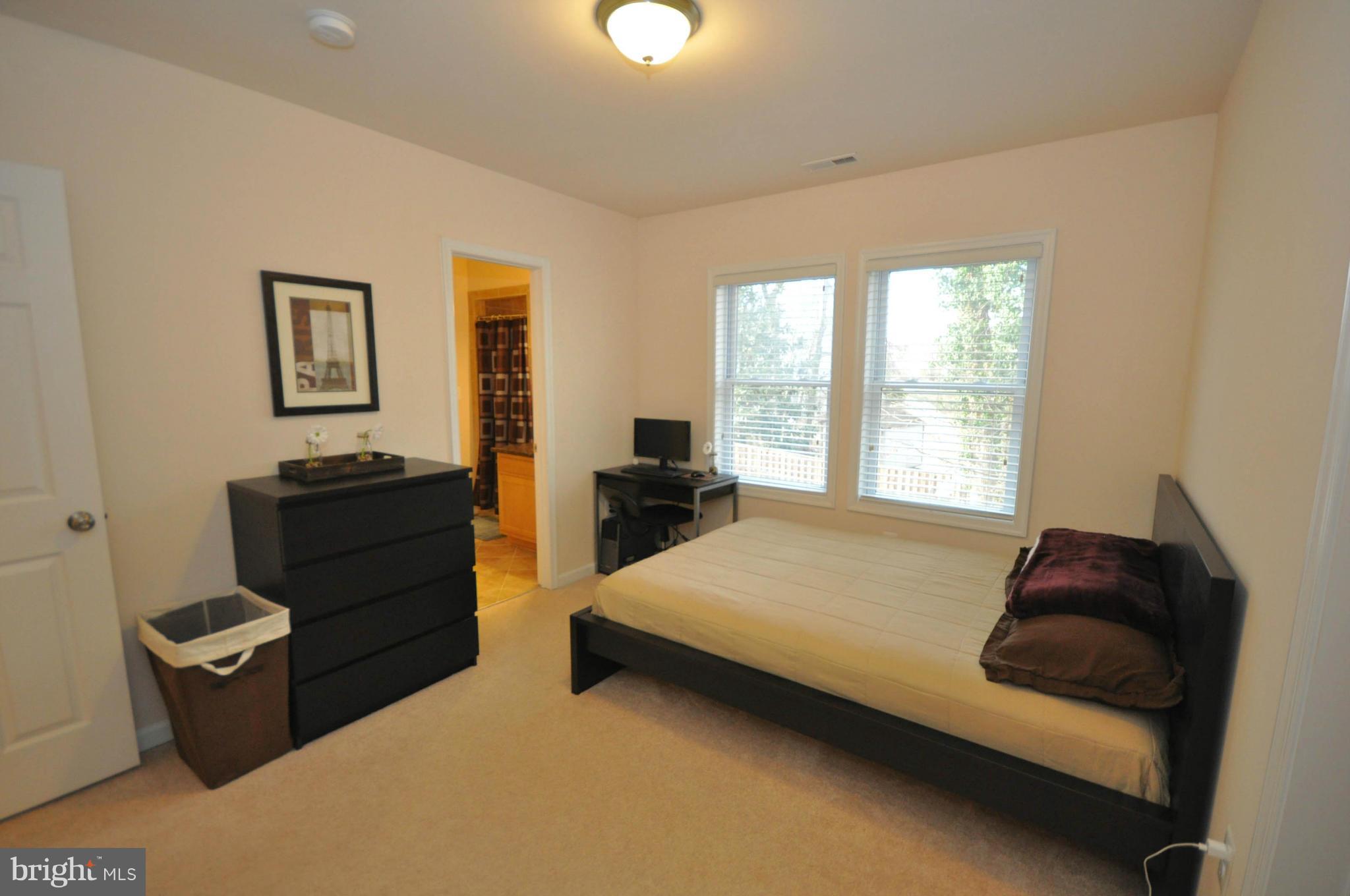 6160 Howells Road Alexandria, VA 22310 - Photo 17 of 30 Bedroom