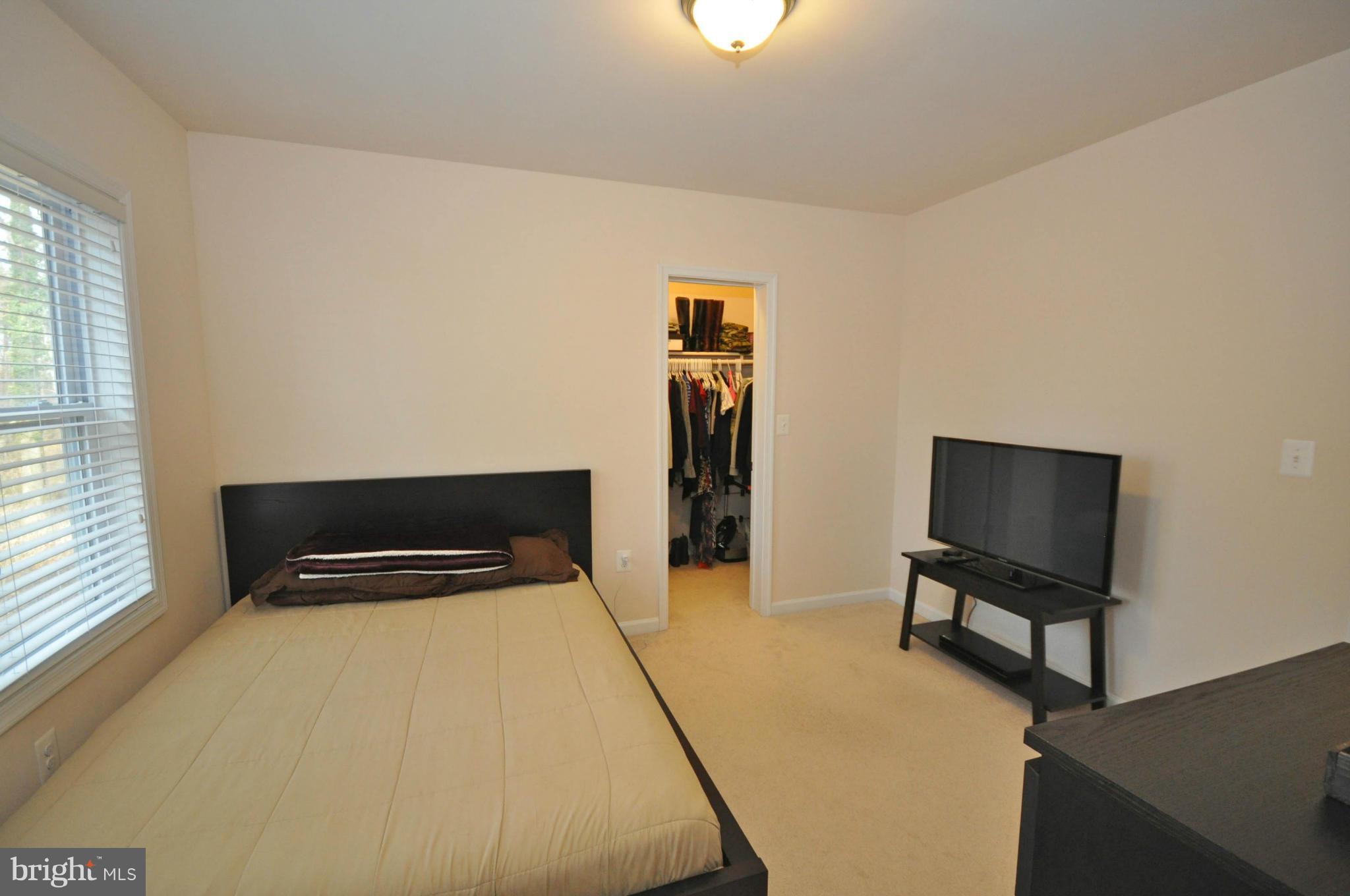 6160 Howells Road Alexandria, VA 22310 - Photo 18 of 30 Bedroom