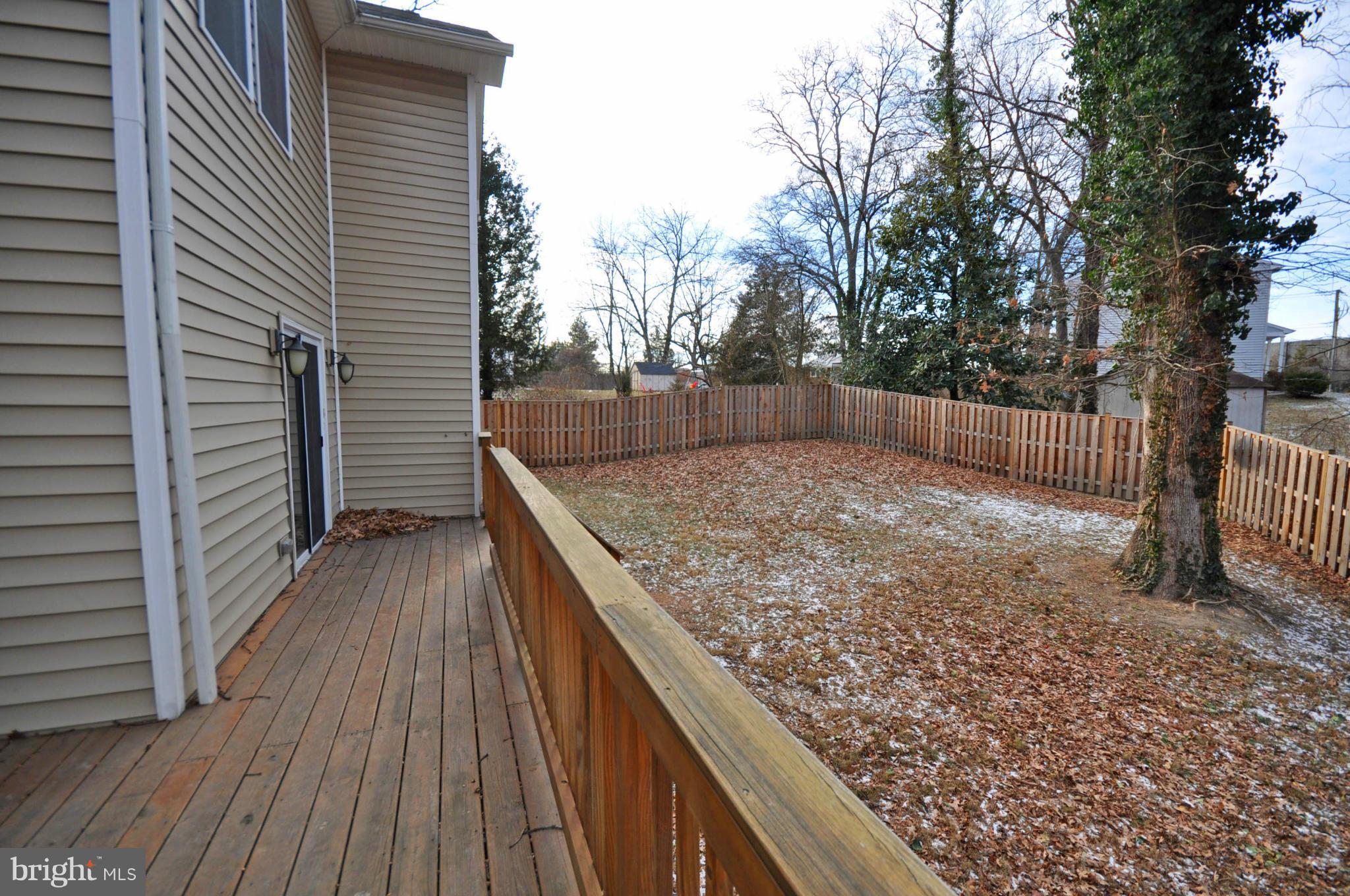 6160 Howells Road Alexandria, VA 22310 - Photo 28 of 30 Exterior (Rear)