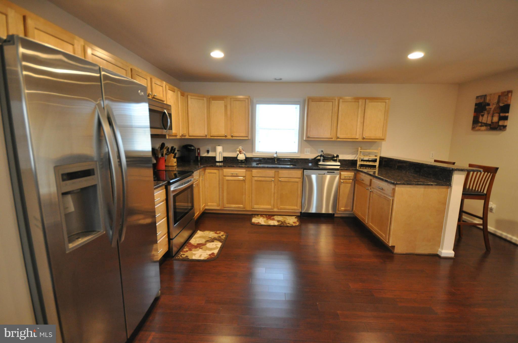 6160 Howells Road Alexandria, VA 22310 - Photo 10 of 30 Kitchen