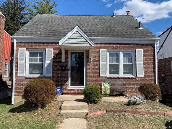 $815,000 | 6 Wilton Street, New Hyde Park, NY 11040