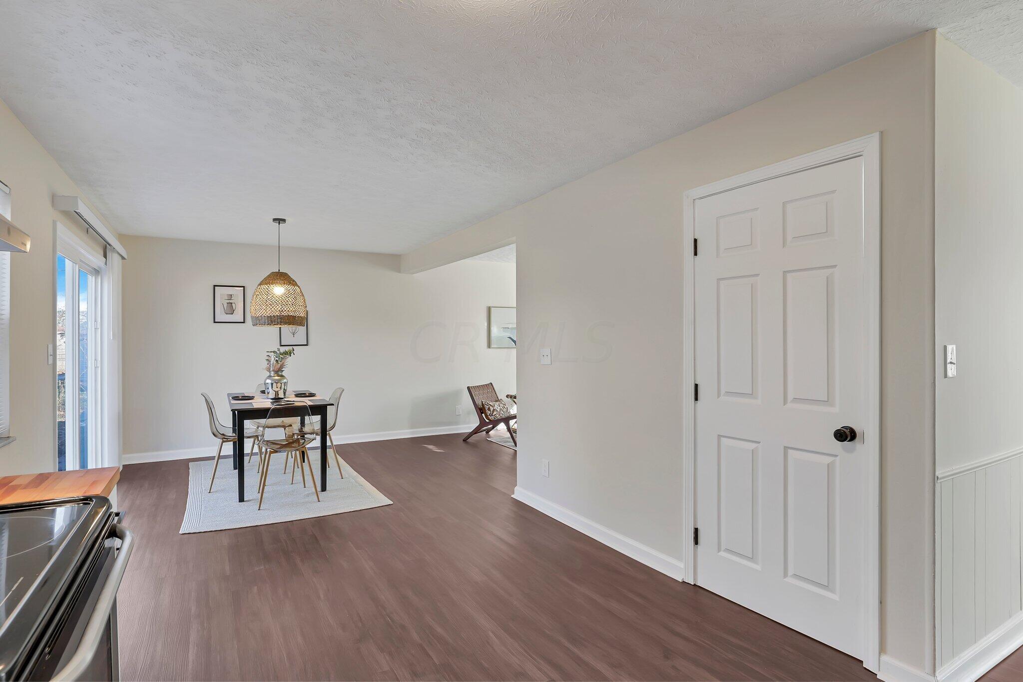 1935 Alsace Road Columbus, OH 43232 - Photo 12 of 35 19-web-or-mls-011A7437