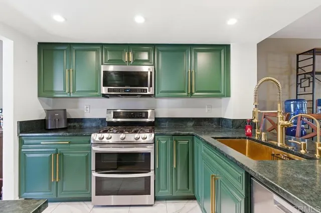 $700,000 | 1481 Manzana Way, San Diego, CA 92139