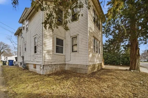 $79,900 | 506 Avenue F, Sterling, IL 61081